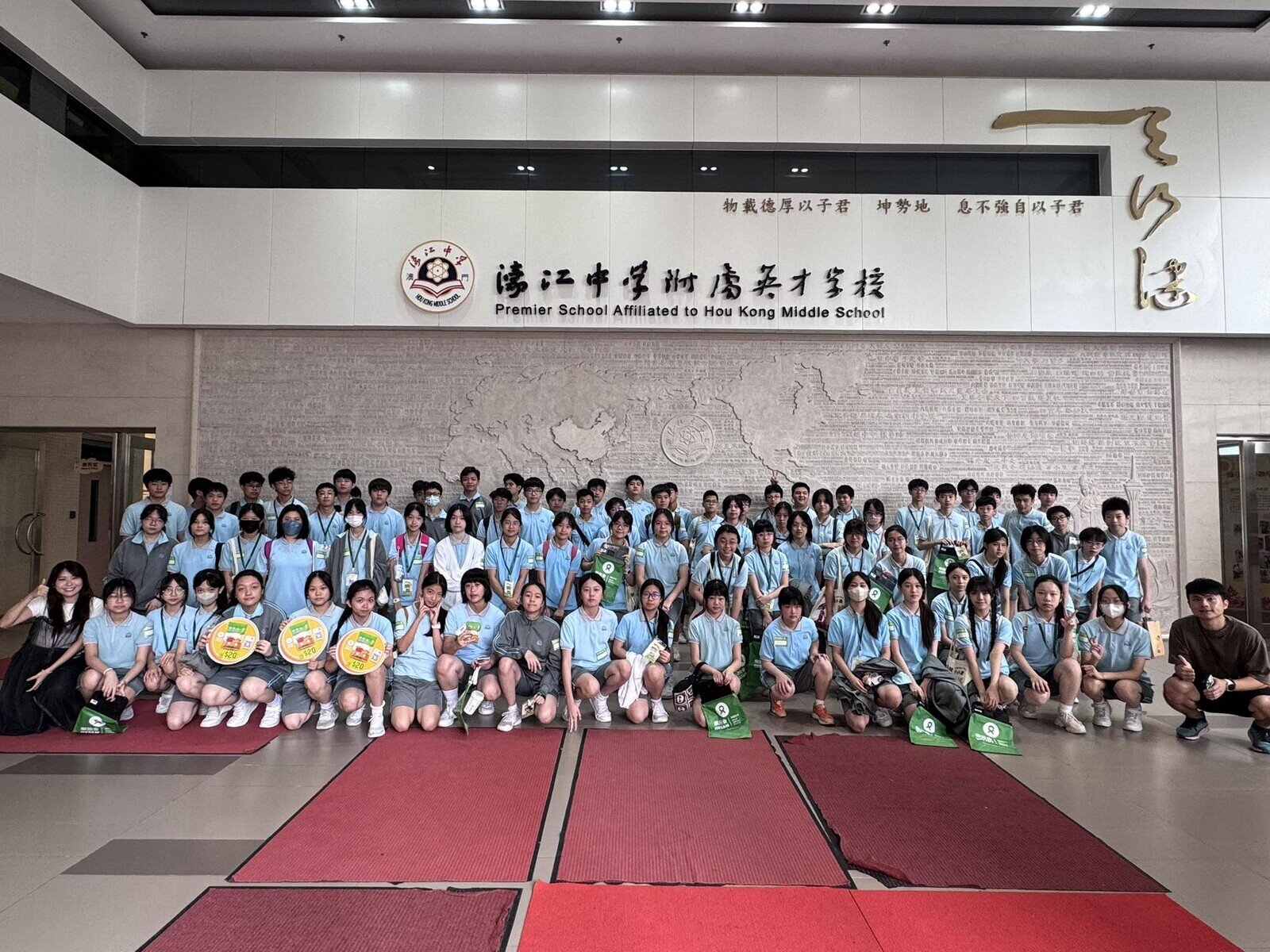 「樂施米義賣大行動2025」於5月期間在澳門多區設立義賣米檔，氣氛熱烈，市民踴躍支持。