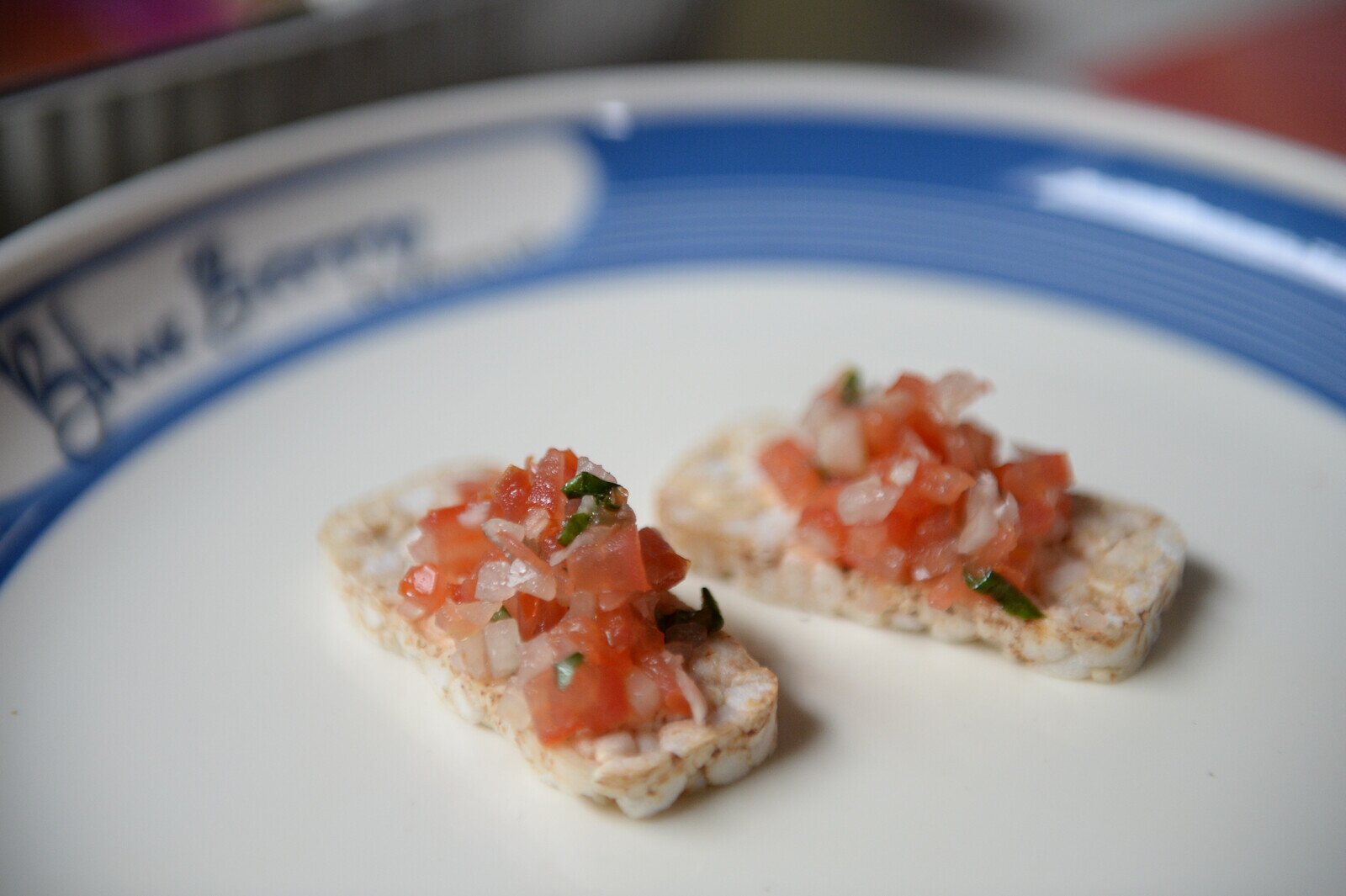 琳琳帶同自製的意式小食蕃茄莎莎（Bruschetta）給在場嘉賓及學生品嚐。